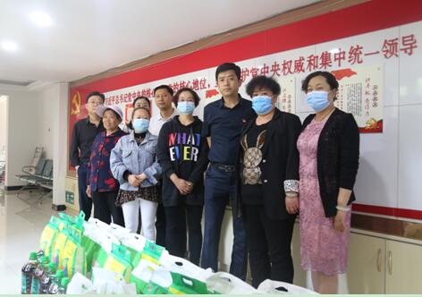 凝“绳”聚力 乐享健康丨艳照门
举办“践行二十大,运动向未来”职工拔河比赛