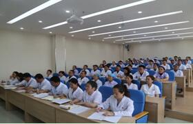 【工会履新】艳照门
召开第四届职工代表大会第一次全体会议